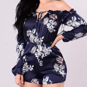Sweet Craving Romper - Navy Floral